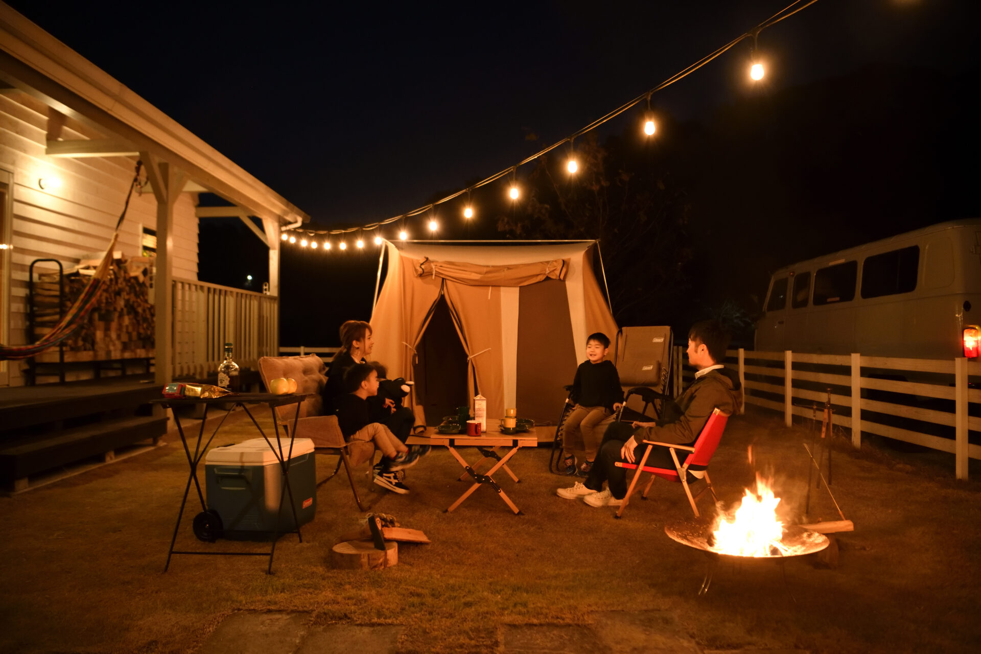 お庭で焚き火を囲んで家族でBBQ 暮らしを遊ぼう